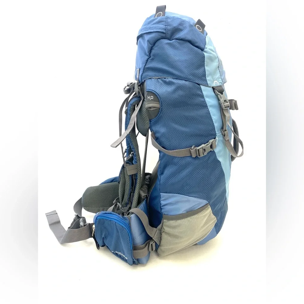 High Sierra Tech Series Lightning 30 Internal Frame Hydration Backpack